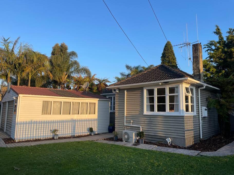 Watts, A Cosy Escape Villa Hamilton Exterior photo